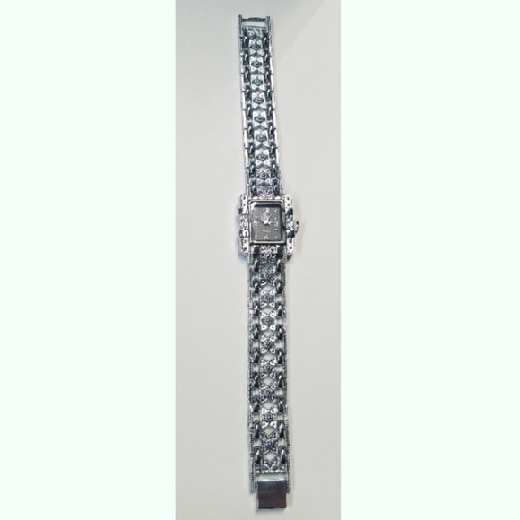 Soxy Casual Watch For Women Analog Metal Watch - Picture 4 of 4